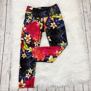 Calia Carrie Underwood Tight Fit Tropical Floral Print Capri Leggings XS